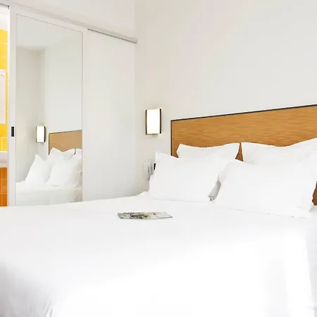 Hotel Libertel Canal Saint Martin Parijs