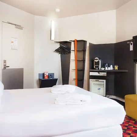 Hotel Libertel Canal Saint Martin Parijs