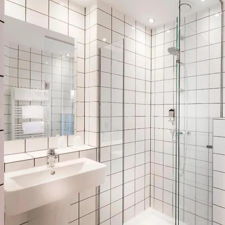 Libertel Canal Saint Martin Hotel Parijs