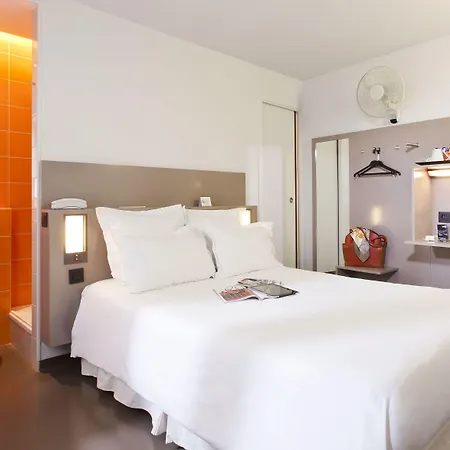 Hotel Libertel Canal Saint Martin