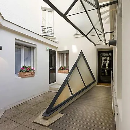 Libertel Canal Saint Martin 3* Париж