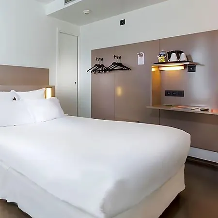 Libertel Canal Saint Martin 3* Париж