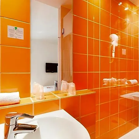 Libertel Canal Saint Martin 3* Париж