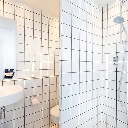 Libertel Canal Saint Martin Hotel 3*