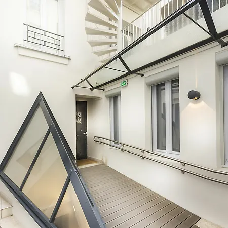 Libertel Canal Saint Martin Hotel
