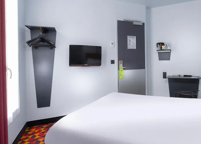 Libertel Canal Saint Martin Hotel 3*