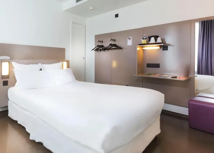 Libertel Canal Saint Martin