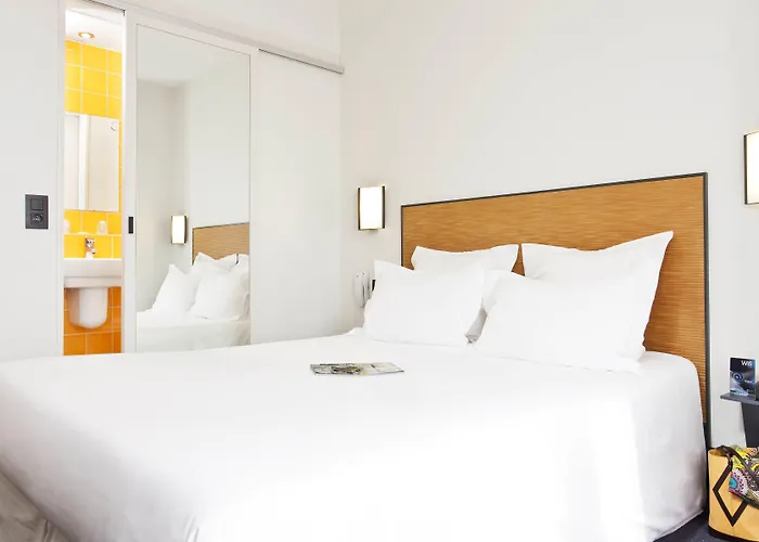 Hotel Libertel Canal Saint Martin 3*