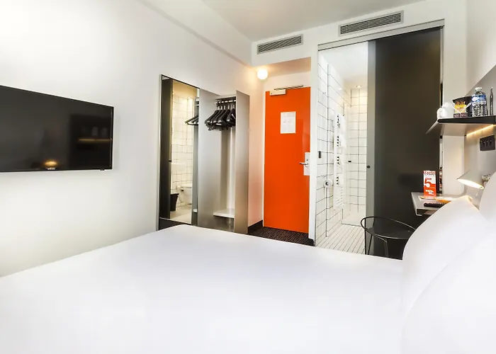 Libertel Canal Saint Martin Hotel