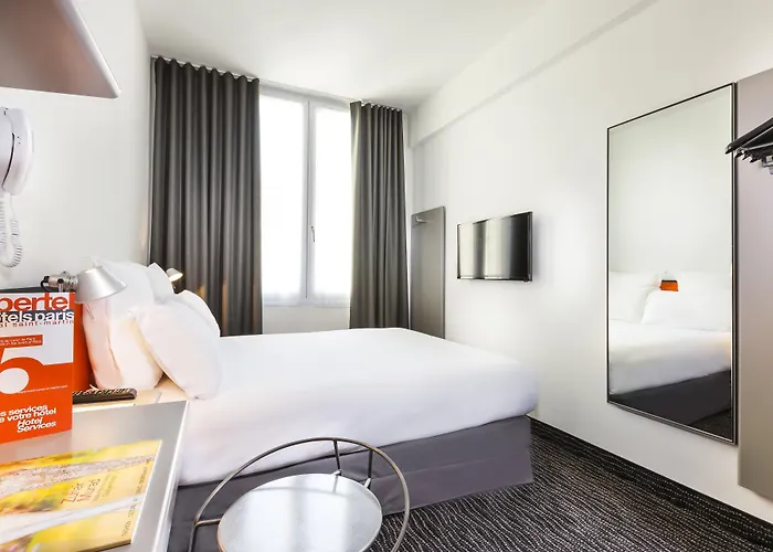 Libertel Canal Saint Martin