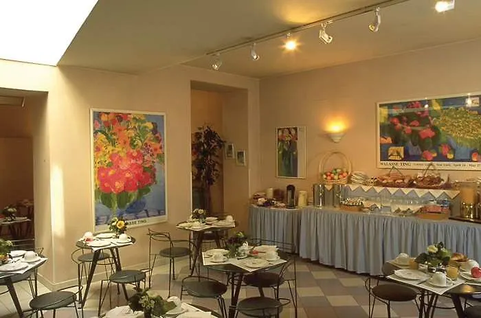 Hotel Libertel Canal Saint Martin Paryż