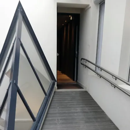 Hotell Libertel Canal Saint Martin